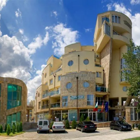 Hotel Efir 4*